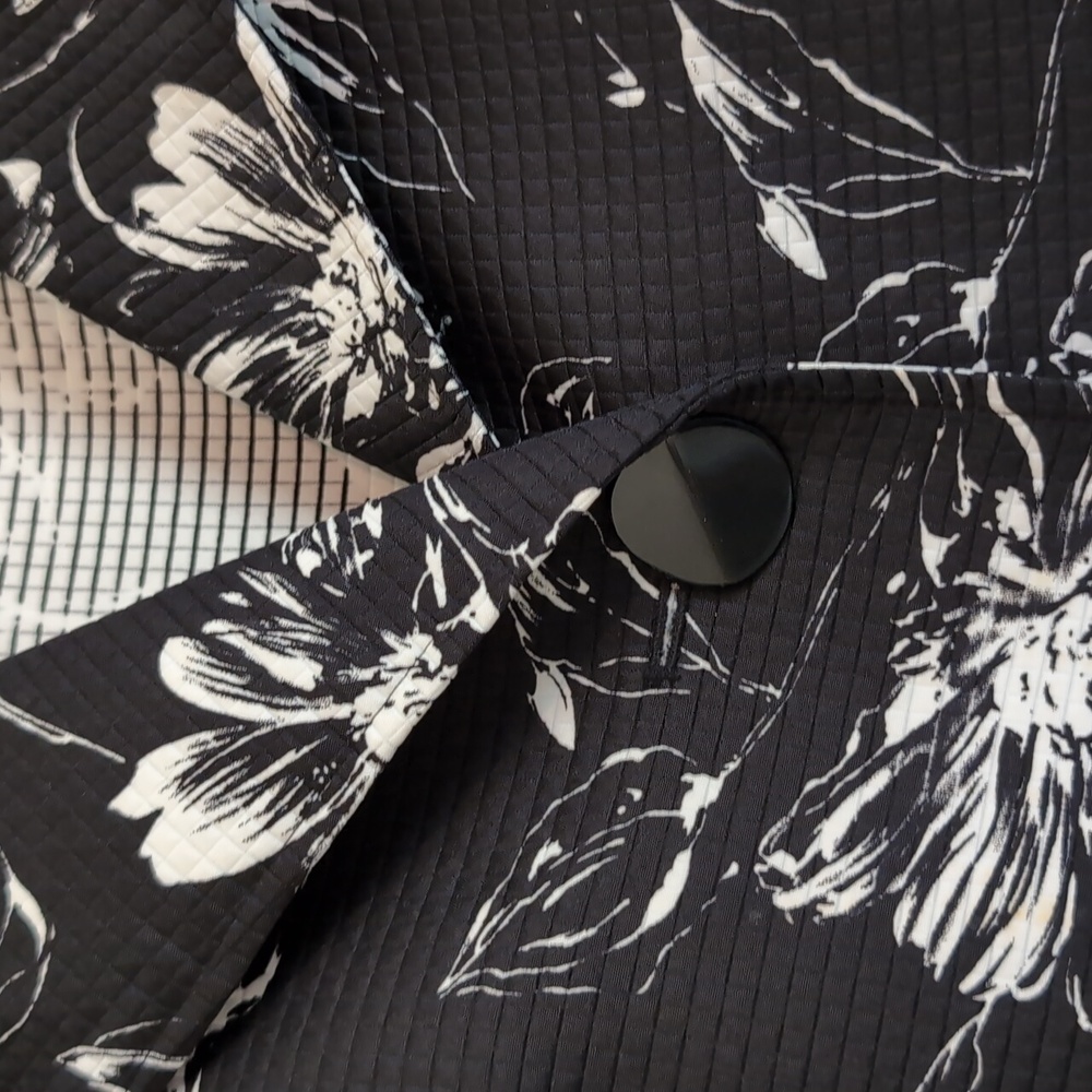 Christopher & Banks SzXL 3/4 Sleeve Black&White Floral Jacket with 1 Button EUC - Picture 2 of 12